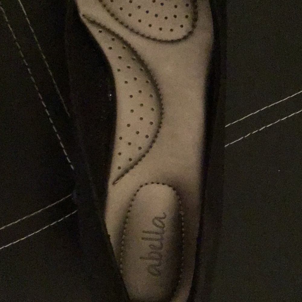 Shoes - Picture 2 of 2